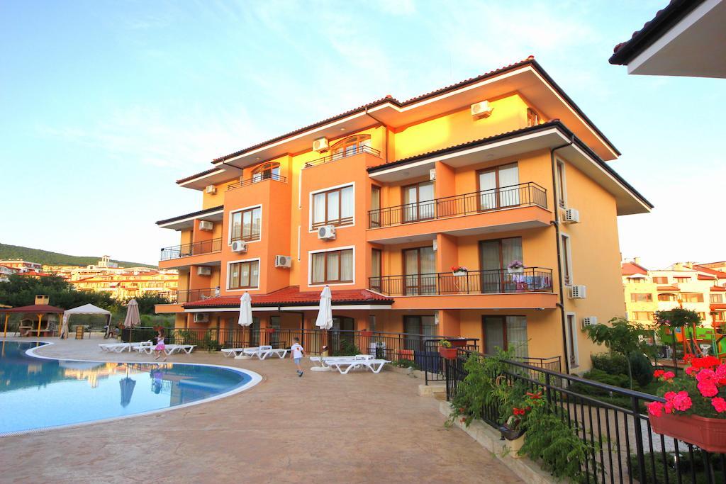 Menada Sky Dreams Apartments Sveti Vlas Exteriör bild