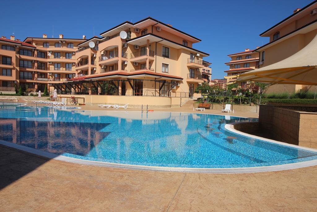Menada Sky Dreams Apartments Sveti Vlas Exteriör bild