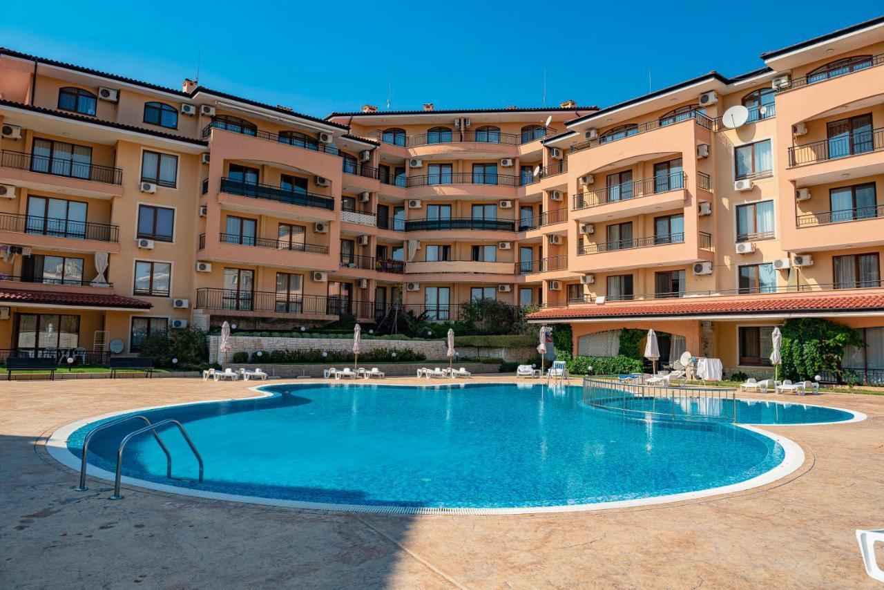 Menada Sky Dreams Apartments Sveti Vlas Exteriör bild