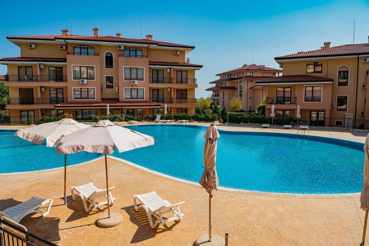 Menada Sky Dreams Apartments Sveti Vlas Exteriör bild