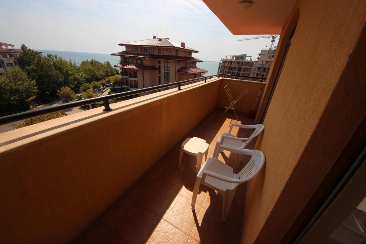 Menada Sky Dreams Apartments Sveti Vlas Exteriör bild
