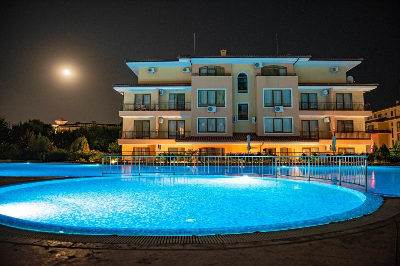 Menada Sky Dreams Apartments Sveti Vlas Exteriör bild