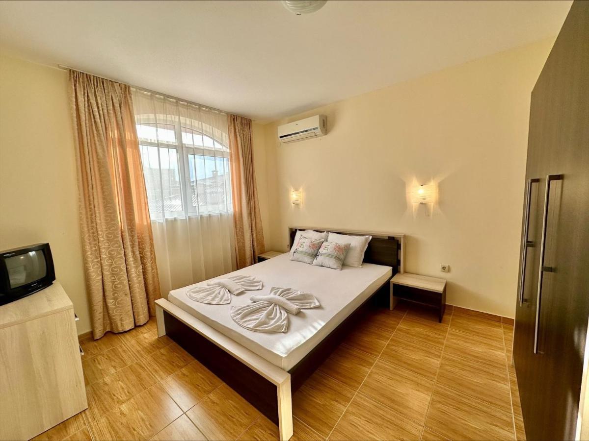 Menada Sky Dreams Apartments Sveti Vlas Exteriör bild